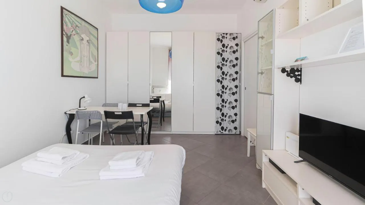 Italianway - Voghera 11 B Milan